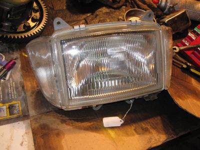 Headlight assembly.
Keywords: 1984;goldwing;gl1200