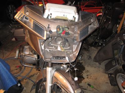 Headlight assembly removed.
Keywords: 1984;goldwing;gl1200