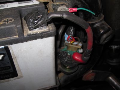 Some tape added to the battery terminal to prevent grounding.
Keywords: goldwing;1987;gl1200