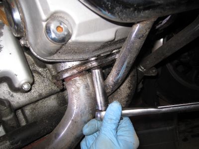 Removing exhaust.
Keywords: gl1200;goldwing;1984